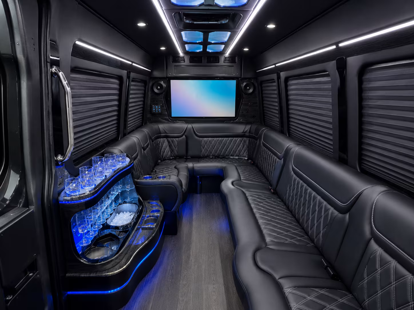 azusacharterbuscompany com makes it possible to ride out to coachella and stagecoach from azusa